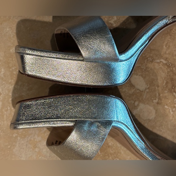 NWOB 27 EDIT NATURALIZER Jaselle Platform- Metallic Leather Silver, size 7.5M - Picture 8 of 15